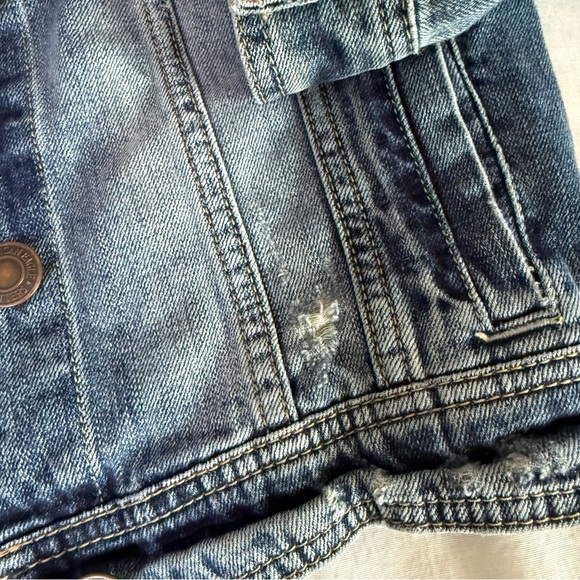 AMERICAN EAGLE Women’s Size M Medium Denim Jean Jacket Cropped Distressed Cotton - Picture 10 of 10